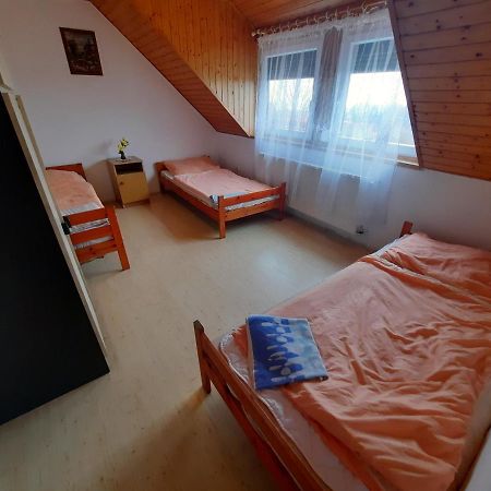 ホテルKekturas-Tora Nyilo Badacsonyi Privat Berlemeny バダチョニトマイ エクステリア 写真